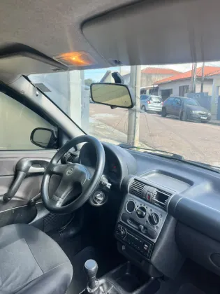 CHEVROLET CLASSIC 1.0 MPFI LIFE 8V FLEX 4P MANUAL