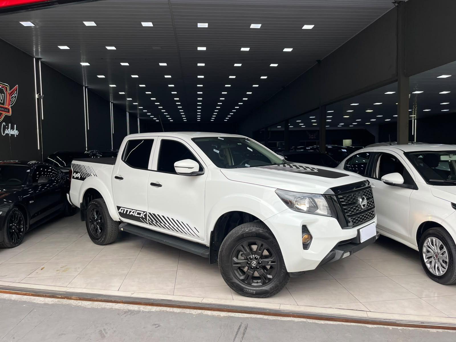 NISSAN FRONTIER 2.3 16V TURBO DIESEL LE CD 4X4 AUTOMÁTICO
