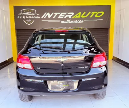 CHEVROLET ONIX 1.4 MPFI LT 8V FLEX 4P MANUAL