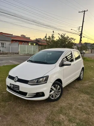 VOLKSWAGEN FOX 1.0 MI TRENDLINE 8V FLEX 4P MANUAL