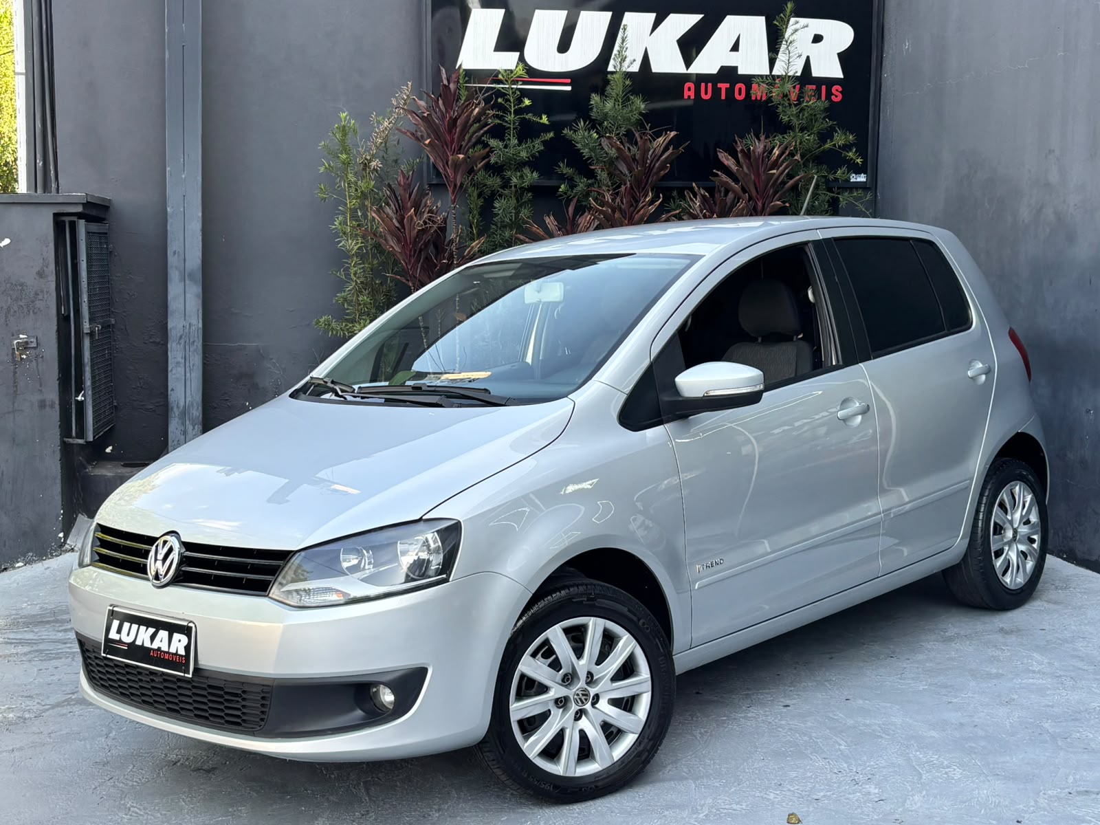 VOLKSWAGEN FOX 1.6 MI 8V FLEX 4P MANUAL