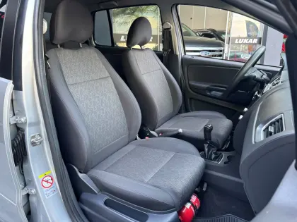 VOLKSWAGEN FOX 1.6 MI 8V FLEX 4P MANUAL