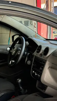 VOLKSWAGEN VOYAGE 1.6 MI HIGHLINE 8V FLEX 4P MANUAL