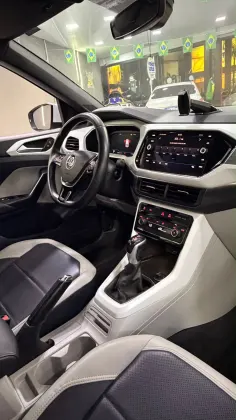 VOLKSWAGEN T-CROSS 1.4 250 TSI TOTAL FLEX HIGHLINE AUTOMÁTICO