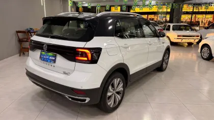 VOLKSWAGEN T-CROSS 1.4 250 TSI TOTAL FLEX HIGHLINE AUTOMÁTICO