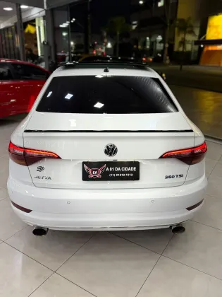 VOLKSWAGEN JETTA 1.4 250 TSI TOTAL FLEX R-LINE TIPTRONIC