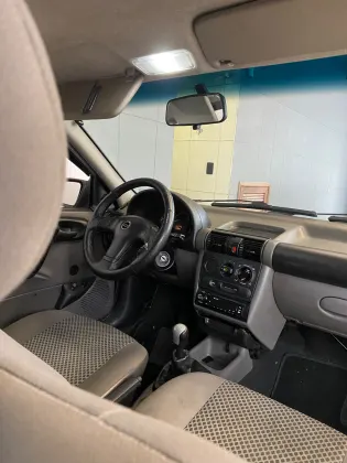 CHEVROLET CLASSIC 1.0 MPFI VHCE 8V FLEX 4P MANUAL