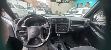CHEVROLET S10 2.4 MPFI ADVANTAGE 4X2 CD 8V GASOLINA 4P MANUAL