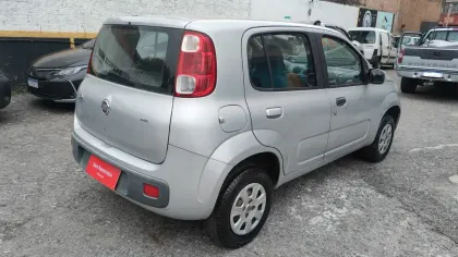 FIAT UNO 1.0 VIVACE 8V FLEX 4P MANUAL