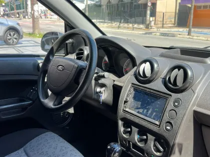 FORD FIESTA 1.6 MPI 8V GASOLINA 4P MANUAL