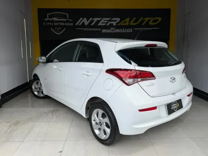 HYUNDAI HB20 1.6 COMFORT PLUS 16V FLEX 4P MANUAL