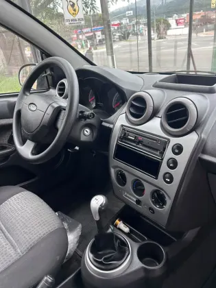 FORD FIESTA 1.0 MPI SEDAN 8V FLEX 4P MANUAL