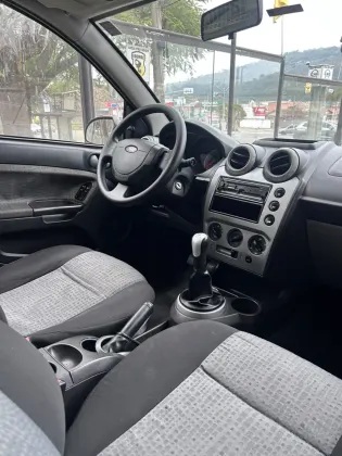 FORD FIESTA 1.0 MPI SEDAN 8V FLEX 4P MANUAL