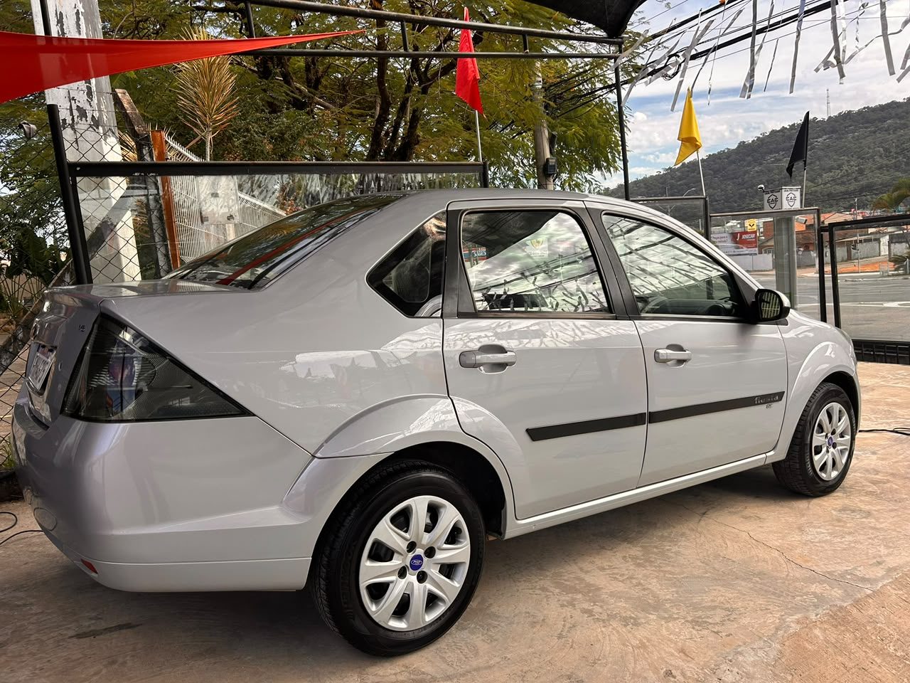FORD FIESTA 1.0 MPI SEDAN 8V FLEX 4P MANUAL