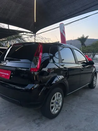 FORD FIESTA 1.6 MPI CLASS HATCH 8V FLEX 4P MANUAL