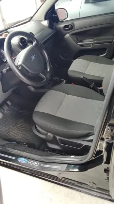 FORD FIESTA 1.6 MPI CLASS HATCH 8V FLEX 4P MANUAL