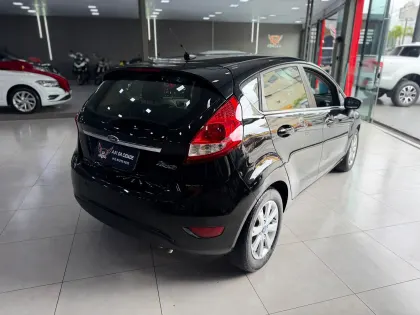 FORD FIESTA 1.6 SE STYLE HATCH 16V FLEX 4P MANUAL