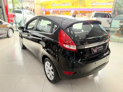 FORD FIESTA 1.6 SE STYLE HATCH 16V FLEX 4P MANUAL