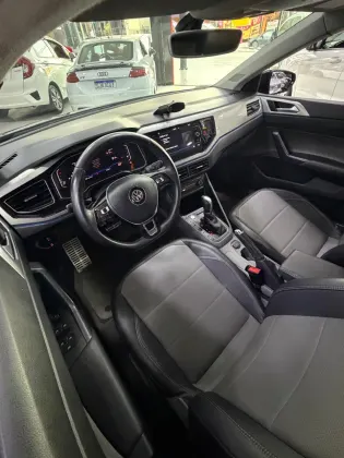 VOLKSWAGEN POLO 1.0 200 TSI HIGHLINE AUTOMÁTICO
