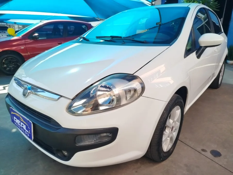 FIAT PUNTO 1.4 ATTRACTIVE 8V FLEX 4P MANUAL