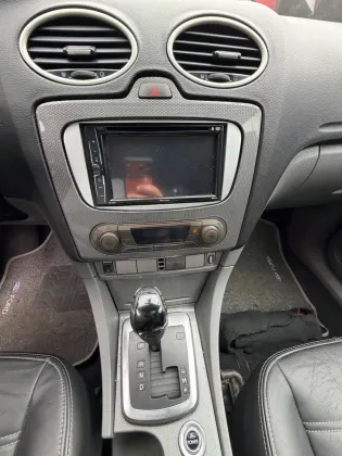 FORD FOCUS 2.0 TITANIUM HATCH 16V FLEX 4P AUTOMÁTICO