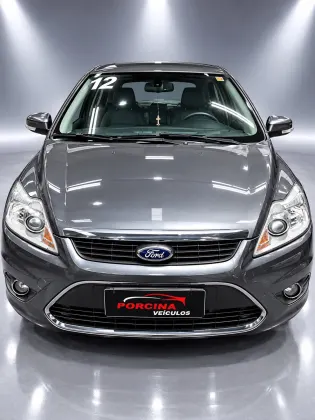 FORD FOCUS 2.0 TITANIUM HATCH 16V FLEX 4P AUTOMÁTICO