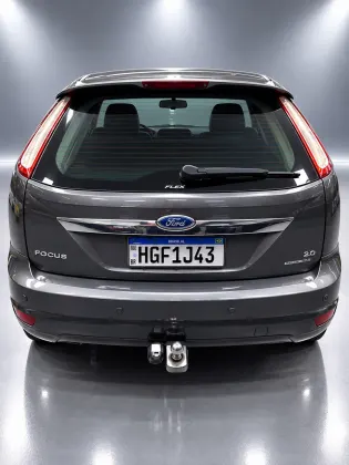 FORD FOCUS 2.0 TITANIUM HATCH 16V FLEX 4P AUTOMÁTICO