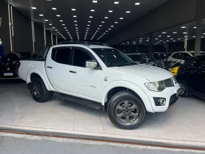 MITSUBISHI L200 TRITON 3.2 HPE 4X4 CD 16V TURBO INTERCOOLER DIESEL 4P MANUAL