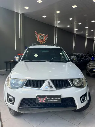 MITSUBISHI L200 TRITON 3.2 HPE 4X4 CD 16V TURBO INTERCOOLER DIESEL 4P MANUAL