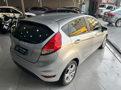 FORD FIESTA 1.6 SE HATCH 16V FLEX 4P MANUAL
