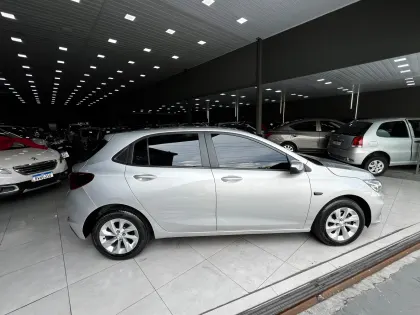 CHEVROLET ONIX 1.0 MPFI LT 8V FLEX 4P MANUAL