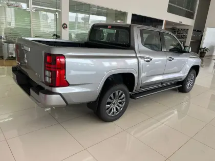 MITSUBISHI L200 TRITON 2.4 16V TURBO DIESEL GLS CD 4X4 AUTOMÁTICO