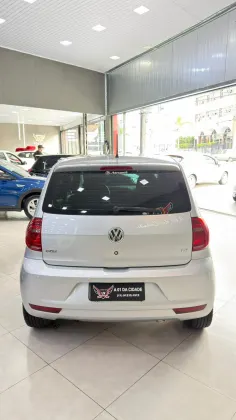 VOLKSWAGEN FOX 1.6 MI 8V FLEX 4P MANUAL