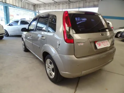 FORD FIESTA 1.6 ROCAM HATCH 8V FLEX 4P MANUAL