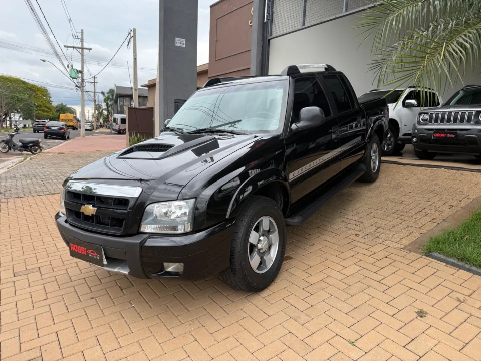 CHEVROLET S10 2.4 MPFI EXECUTIVE 4X2 CD 8V FLEX 4P MANUAL