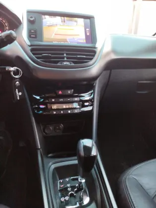 PEUGEOT 2008 1.6 16V THP FLEX GRIFFE 4P AUTOMÁTICO