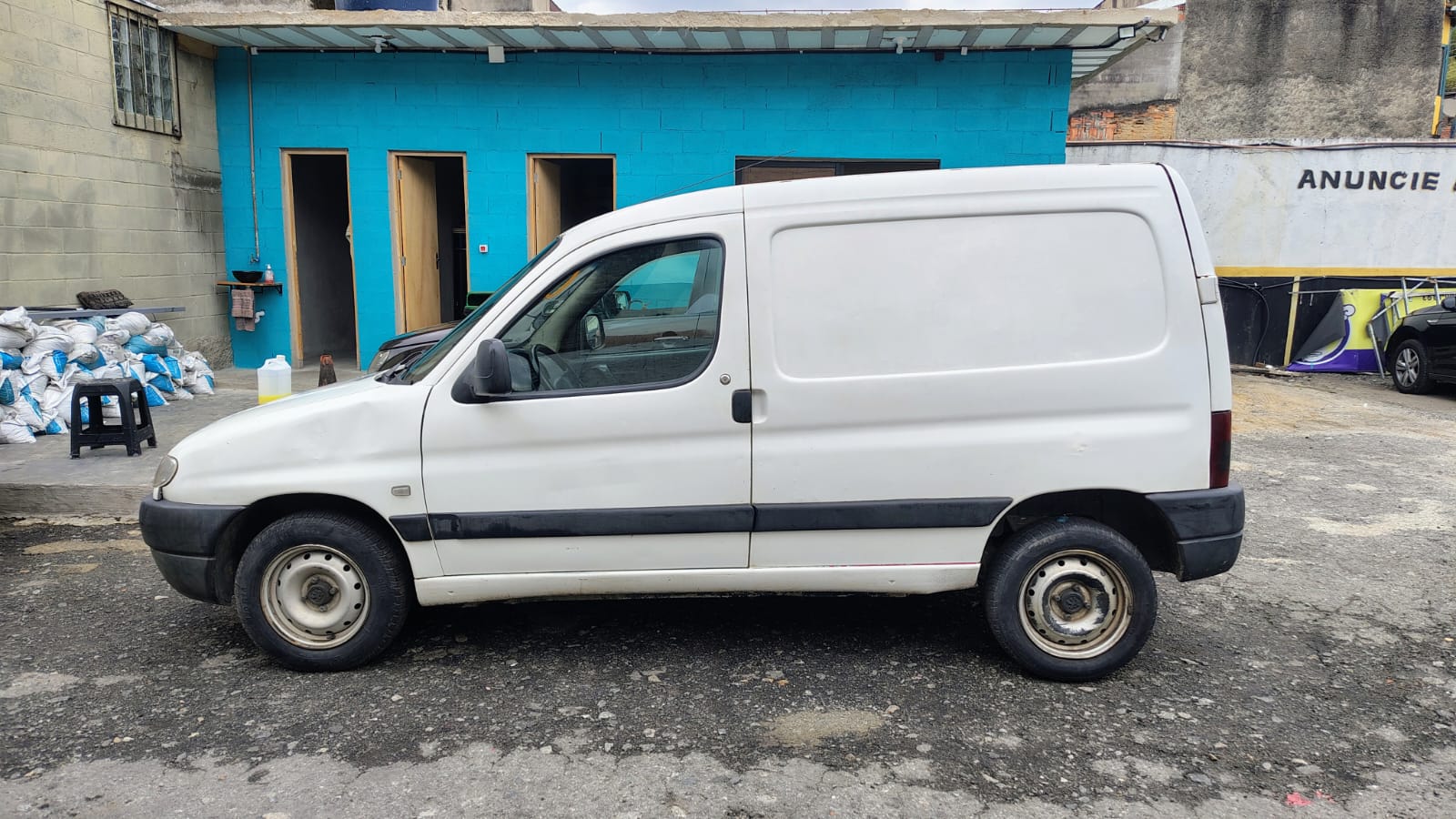 PEUGEOT PARTNER 1.6 FURGÃO 800KG 16V FLEX 3P MANUAL