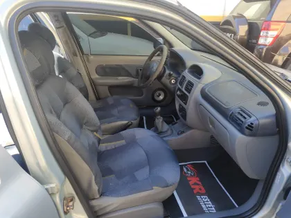 RENAULT CLIO 1.6 RN 16V GASOLINA 4P MANUAL