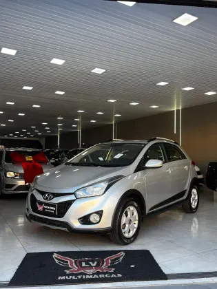 HYUNDAI HB20X 1.6 16V STYLE FLEX 4P AUTOMÁTICO