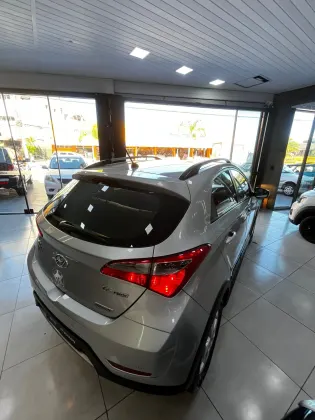 HYUNDAI HB20X 1.6 16V STYLE FLEX 4P AUTOMÁTICO