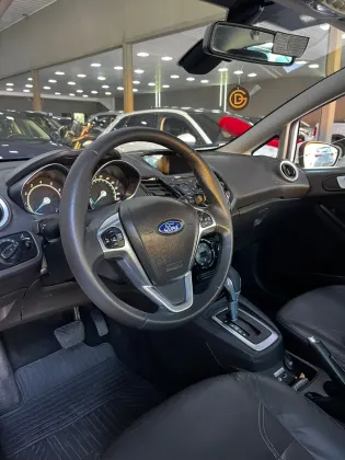FORD FIESTA 1.6 SE HATCH 16V FLEX 4P AUTOMÁTICO