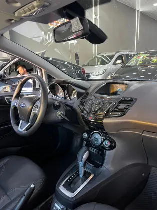 FORD FIESTA 1.6 SE HATCH 16V FLEX 4P AUTOMÁTICO