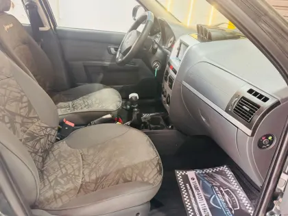 FIAT PALIO 1.8 MPI ADVENTURE LOCKER WEEKEND 8V FLEX 4P MANUAL