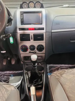 FIAT PALIO 1.8 MPI ADVENTURE LOCKER WEEKEND 8V FLEX 4P MANUAL