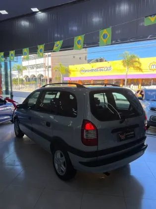CHEVROLET ZAFIRA 2.0 MPFI EXPRESSION 8V FLEX 4P AUTOMÁTICO