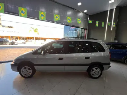 CHEVROLET ZAFIRA 2.0 MPFI EXPRESSION 8V FLEX 4P AUTOMÁTICO
