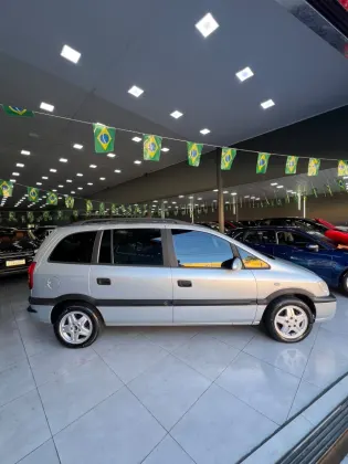 CHEVROLET ZAFIRA 2.0 MPFI EXPRESSION 8V FLEX 4P AUTOMÁTICO