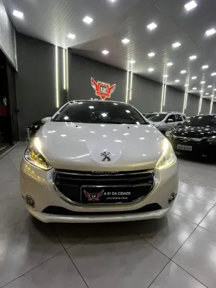 PEUGEOT 208 1.6 GRIFFE 16V FLEX 4P AUTOMÁTICO