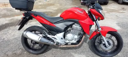 HONDA CB 300R