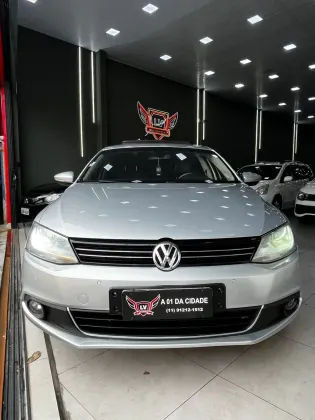 VOLKSWAGEN JETTA 2.0 TSI HIGHLINE 211CV GASOLINA 4P TIPTRONIC